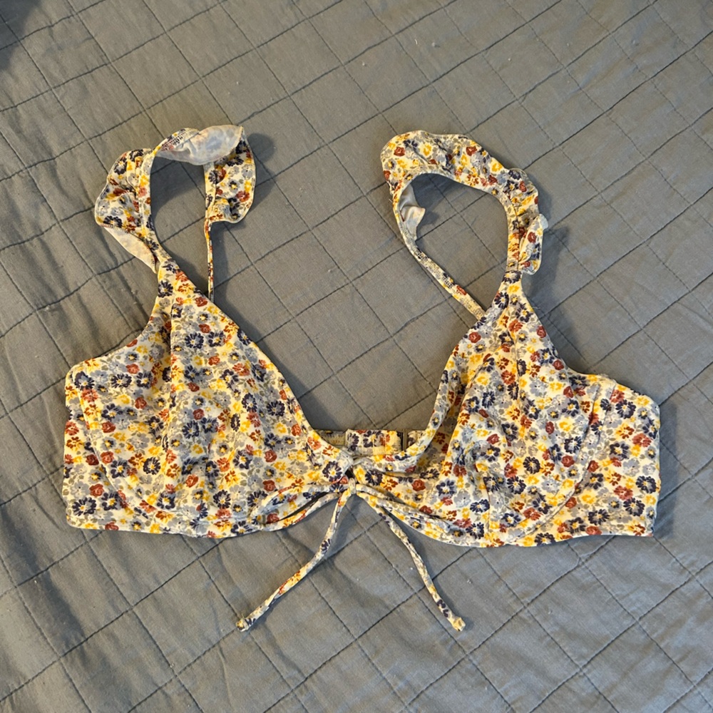 Floral bikini top